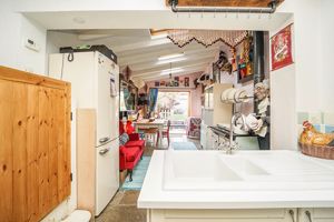 Kitchen- click for photo gallery